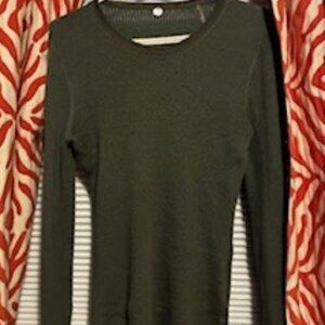Margaret O'Leary Moss Green Waffle Top with thumholes, Size Small